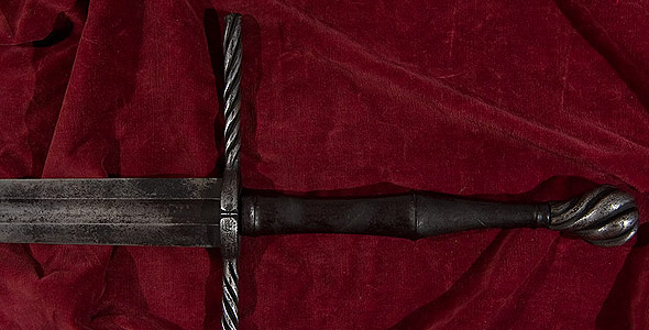 Gotický, jeden a půl ruční meč s tordovanou záštitou
