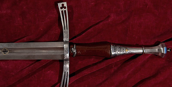 Gotický, jeden a půl ruční meč